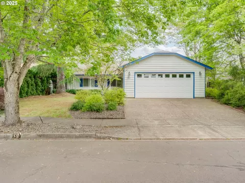 1761 SW Songbird St, Mcminnville, OR 97128