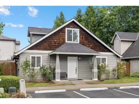 601 W 1st St, Newberg, OR 97132