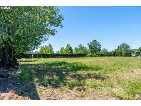 3200 E Haworth Ave, Newberg, OR 97132