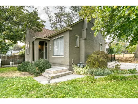 901 NW Furnish Ave, Pendleton, OR 97801