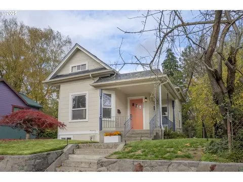 3967 SE Taylor St, Portland, OR 97214