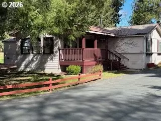 105 W Main St, Glenwood, WA 98619