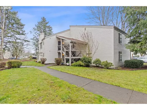 11665 SW Boones Bend Dr, Beaverton, OR 97008