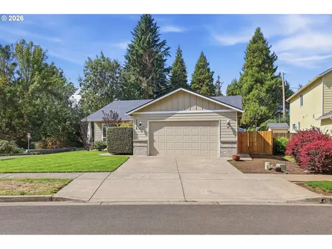 Exterior - 3714 Robbie St, Eugene, OR 97404 photo 3 of 5