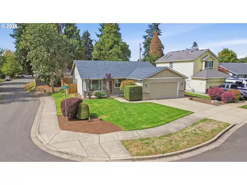 View/Area - 3714 Robbie St, Eugene, OR 97404 photo 2 of 5