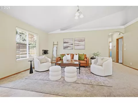 Living - 3714 Robbie St, Eugene, OR 97404 photo 1 of 5
