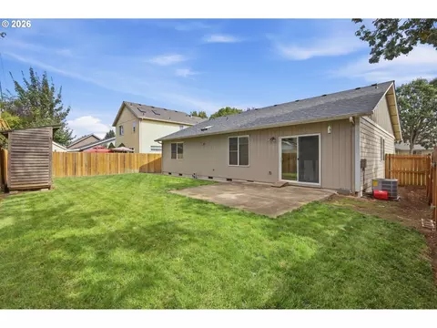 Exterior - 3714 Robbie St, Eugene, OR 97404 photo 2 of 5