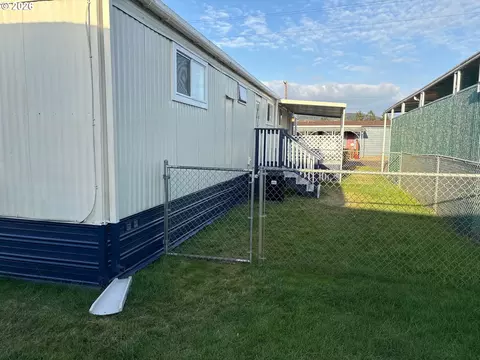 2902 E 2nd St, Newberg, OR 97132 photo 17