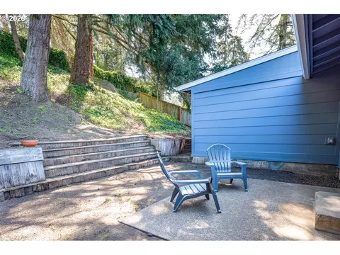 Exterior - 4865 Whiteaker St, Eugene, OR 97405 photo 10 of 11