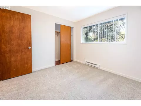 Bedroom - 4865 Whiteaker St, Eugene, OR 97405 photo 4 of 7