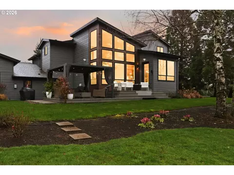 Exterior - 19245 SW Heightsview Dr, Beaverton, OR 97007 photo 2 of 6