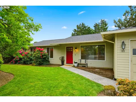 615 NE 132nd St, Vancouver, WA 98685