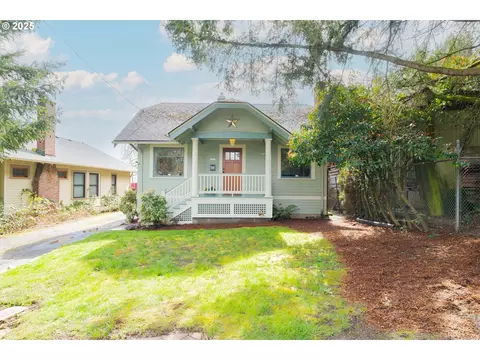 6030 NW 60th Ave, Portland, OR 97210