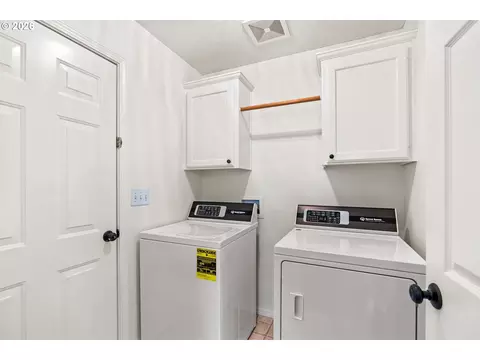 Other - 432 Taz Ln, Eugene, OR 97404 photo 2 of 5
