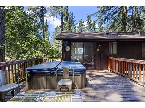 Exterior - 2854 Warren St, Eugene, OR 97405 photo 5 of 8