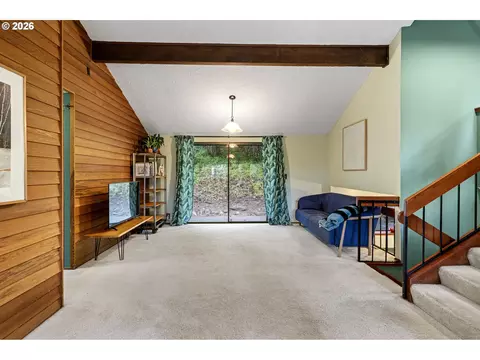 Living - 2854 Warren St, Eugene, OR 97405 photo 5 of 8