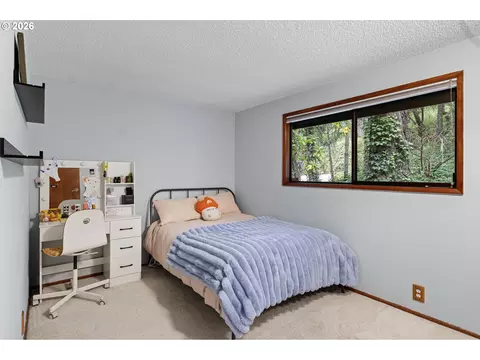 Bedroom - 2854 Warren St, Eugene, OR 97405 photo 1 of 5