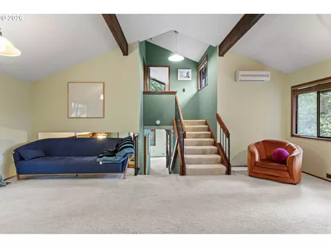 Living - 2854 Warren St, Eugene, OR 97405 photo 7 of 8