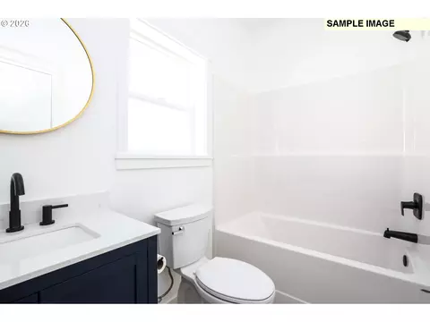 811 Horn, Eugene, OR 97402 photo 7