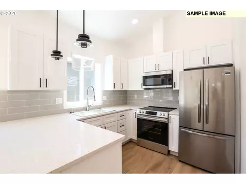 811 Horn, Eugene, OR 97402 photo 5