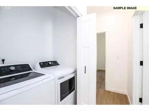811 Horn, Eugene, OR 97402 photo 9