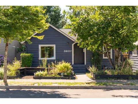 8607 N Curtis Ave, Portland, OR 97217