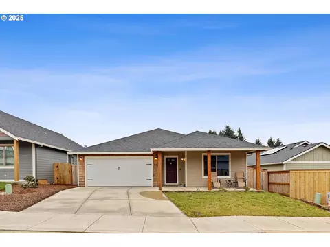351 NW Hope Ct, Willamina, OR 97396