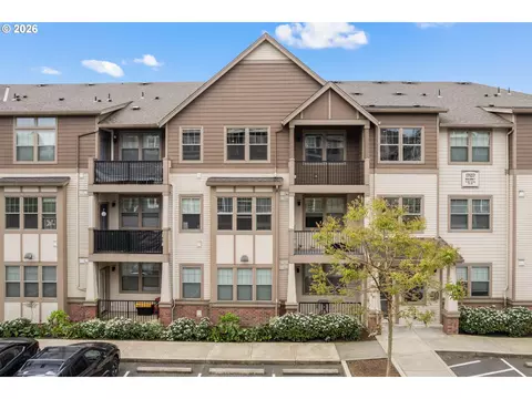 17137 SW Appledale Rd #304, Beaverton, OR 97007