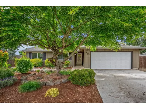 835 S Elm Ct, Canby, OR 97013