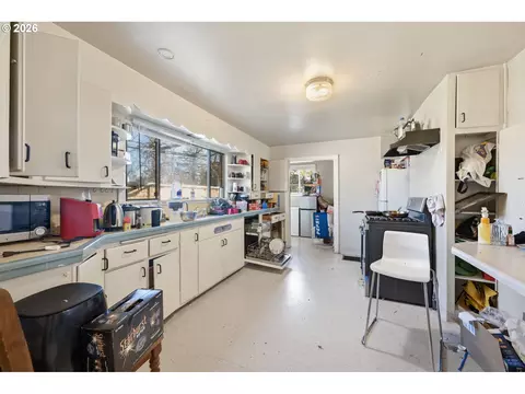 Kitchen - 344 E 14th Ave, Eugene, OR 97401 photo 1 of 4