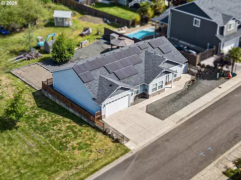 View/Area - 1056 Ruby Clair Dr, Creswell, OR 97426 photo 2 of 6
