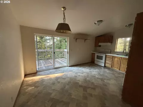 89339 View Dr, Florence, OR 97439 photo 3