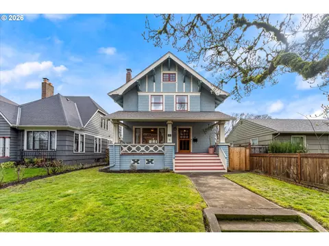 2276 SE Spruce Ave, Portland, OR 97214