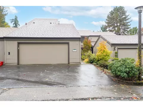 6679 Huntington Cir SE, Salem, OR 97306