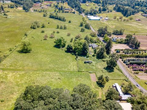 30575 NE Fernwood Rd, Newberg, OR 97132