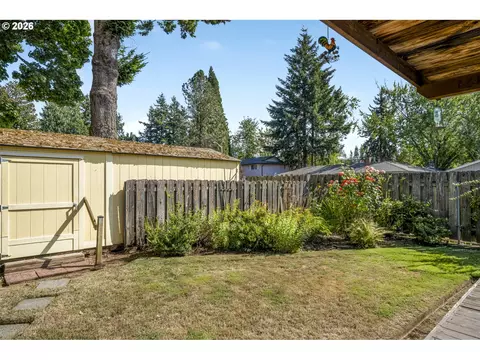Exterior - 21414 SE Salmon St, Gresham, OR 97030 photo 10 of 11