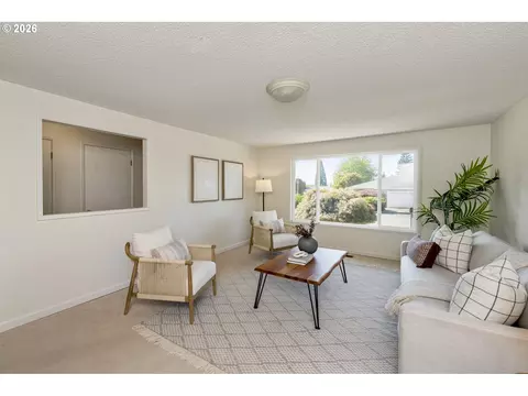 Living - 21414 SE Salmon St, Gresham, OR 97030 photo 5 of 10