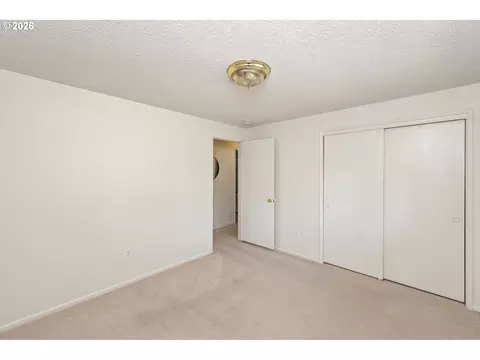 Bedroom - 21414 SE Salmon St, Gresham, OR 97030 photo 5 of 7