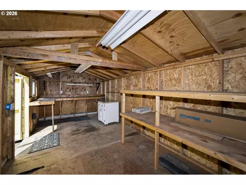 Other - 21414 SE Salmon St, Gresham, OR 97030 photo 4 of 6