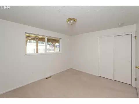 Bedroom - 21414 SE Salmon St, Gresham, OR 97030 photo 7 of 7