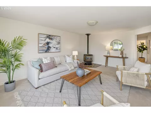 Living - 21414 SE Salmon St, Gresham, OR 97030 photo 2 of 10