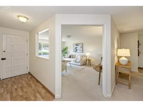 Entry Way - 21414 SE Salmon St, Gresham, OR 97030 photo 1 of 2