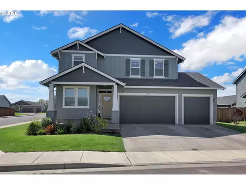 1456 Farmington Dr, Junction City, OR 97448