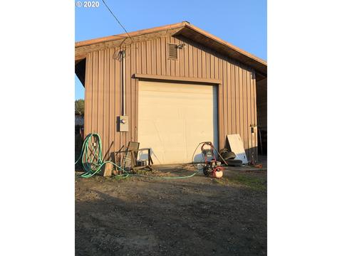 212 NE 3rd St, Willamina, OR 97396 photo 1