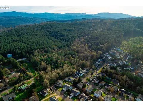 SW Hill Drive, Willamina, OR 97396 photo 12