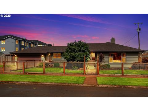 815 E 3rd St, Newberg, OR 97132 photo 1