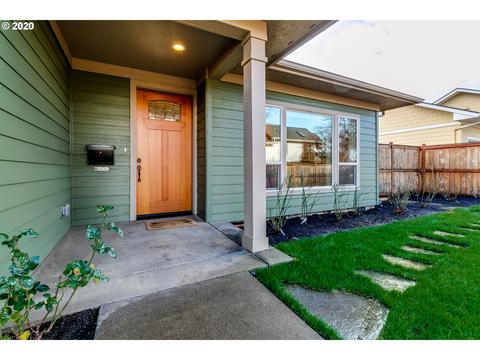 2731 Adams St, Eugene, OR 97405 photo 1