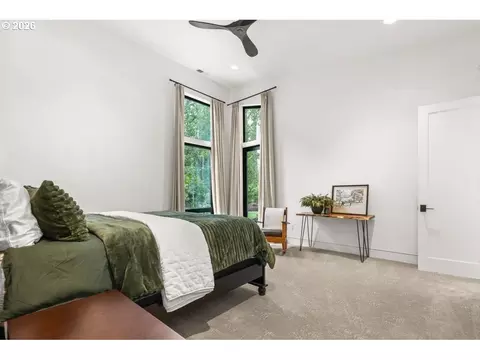 Bedroom - 41640 SE Beaverdam St, Sandy, OR 97055 photo 1 of 7