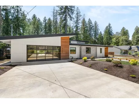 Exterior - 41640 SE Beaverdam St, Sandy, OR 97055 photo 2 of 8
