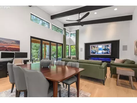 Dining - 41640 SE Beaverdam St, Sandy, OR 97055 photo 1 of 1